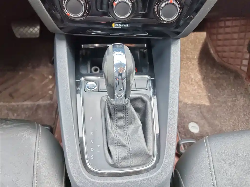 Volkswagen Sagitar 2017 1.6L Automatic Comfort