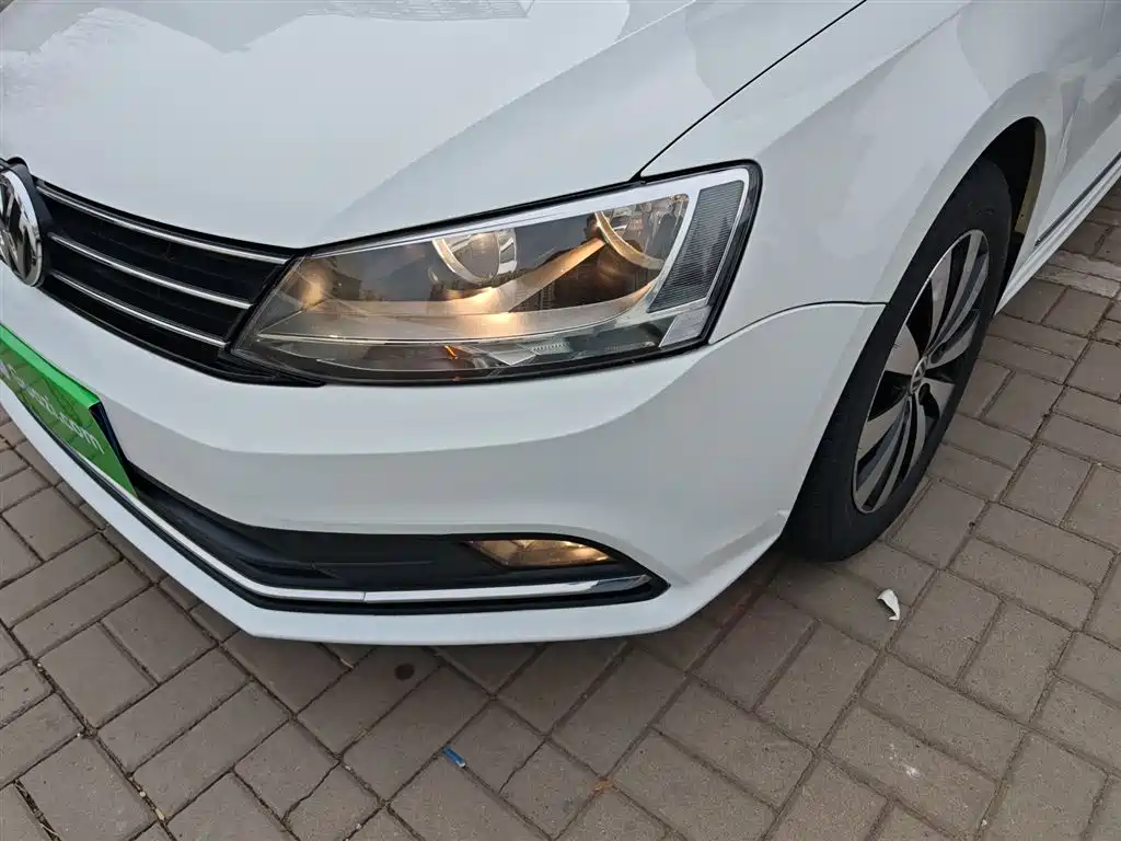 Volkswagen Sagitar 2017 1.6L Automatic Comfort
