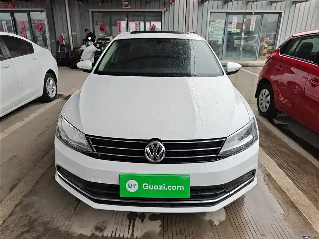 Volkswagen Sagitar 2018 1.6L Automatic Comfort