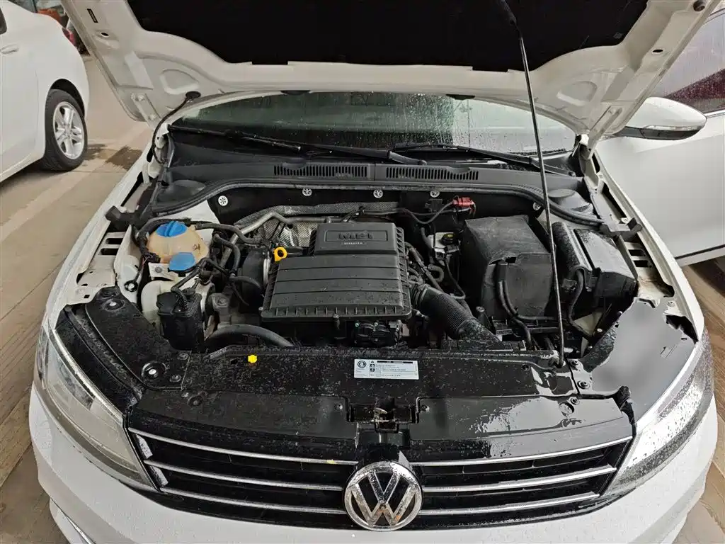 Volkswagen Sagitar 2018 1.6L Automatic Comfort