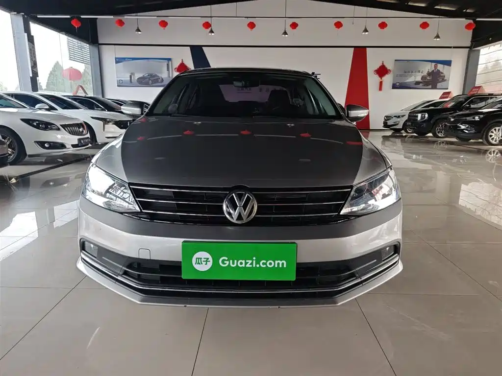 Volkswagen Sagitar 2018 1.6L Automatic Comfort