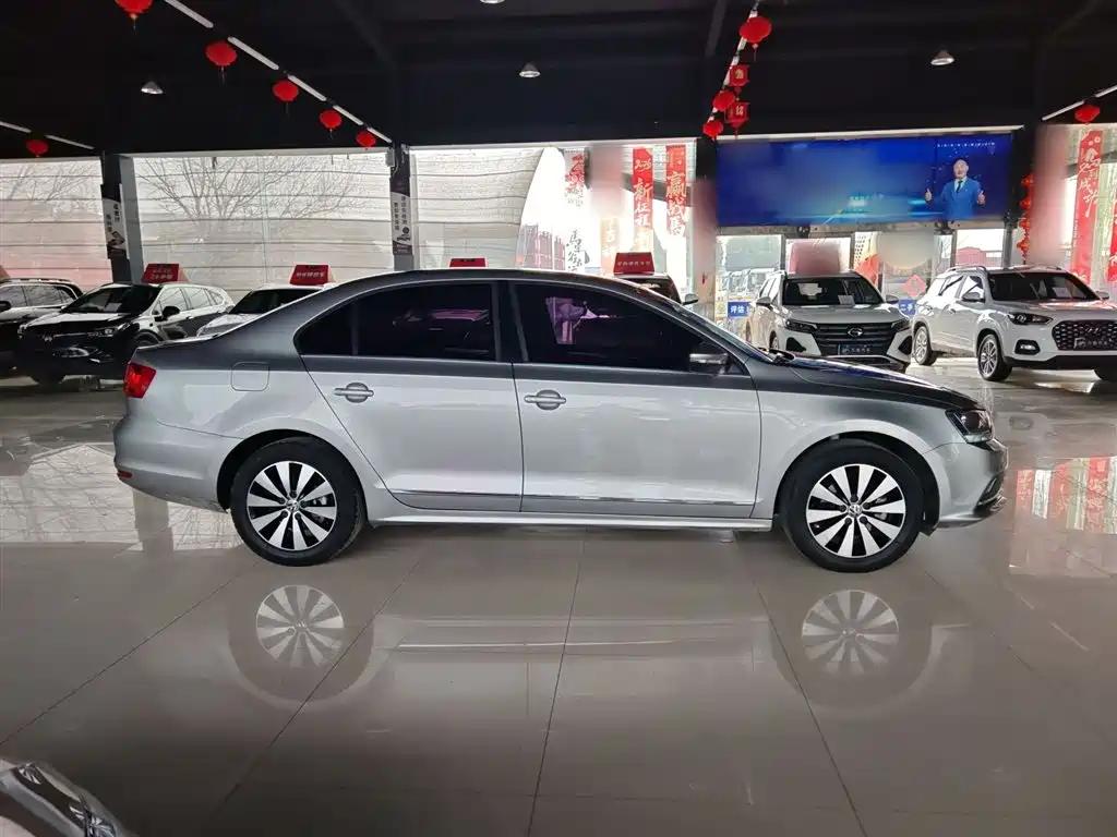 Volkswagen Sagitar 2018 1.6L Automatic Comfort