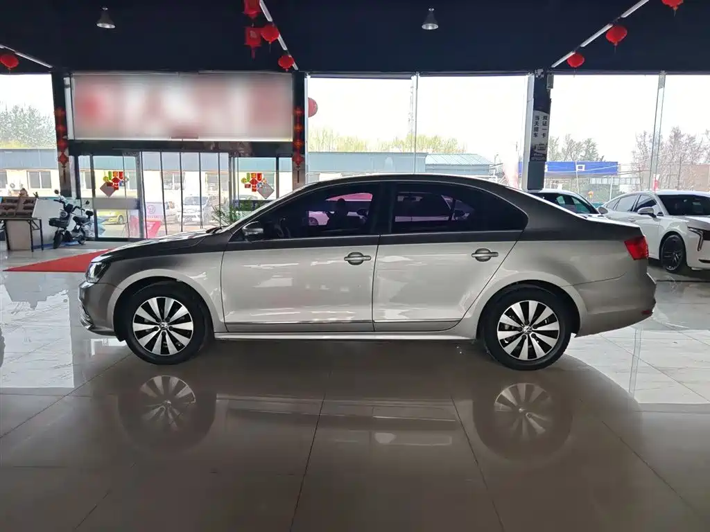 Volkswagen Sagitar 2018 1.6L Automatic Comfort