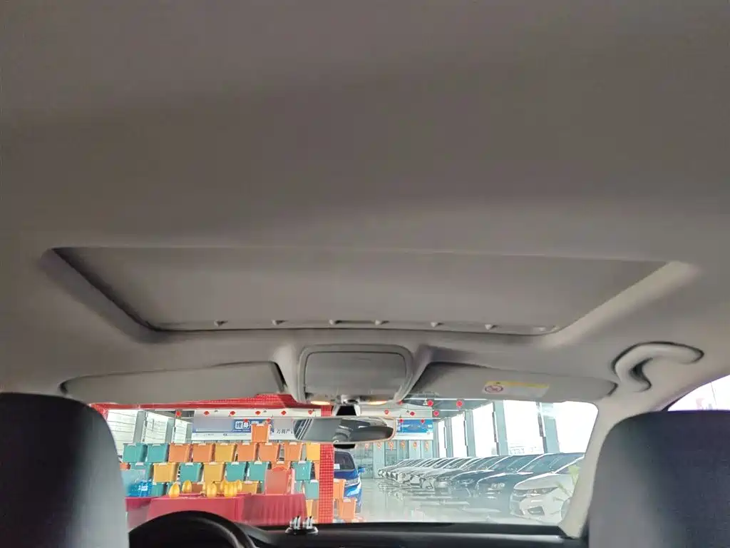 Volkswagen Sagitar 2018 1.6L Automatic Comfort