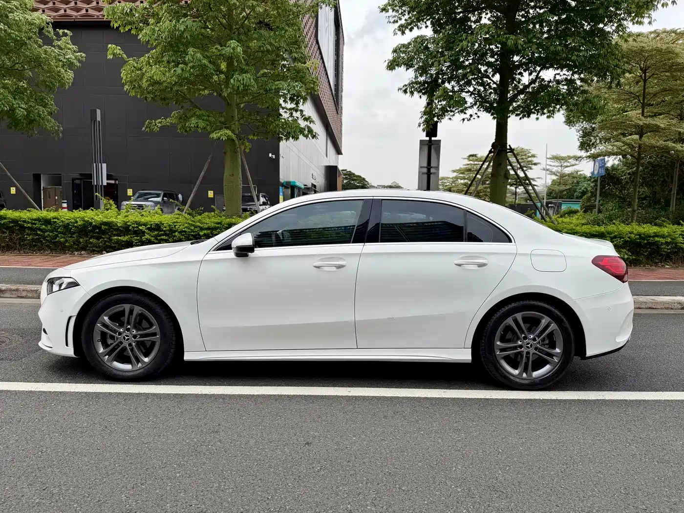 Mercedes-Benz Mercedes-Benz A-Class 2020 Model Facelift A 180 L