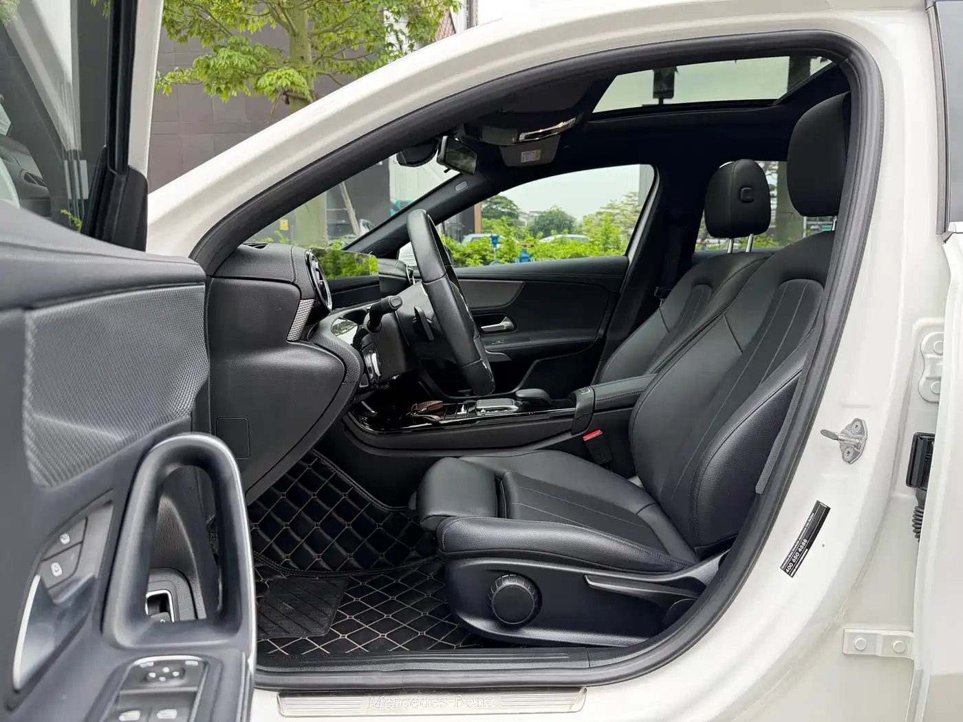 Mercedes-Benz Mercedes-Benz A-Class 2020 Model Facelift A 180 L
