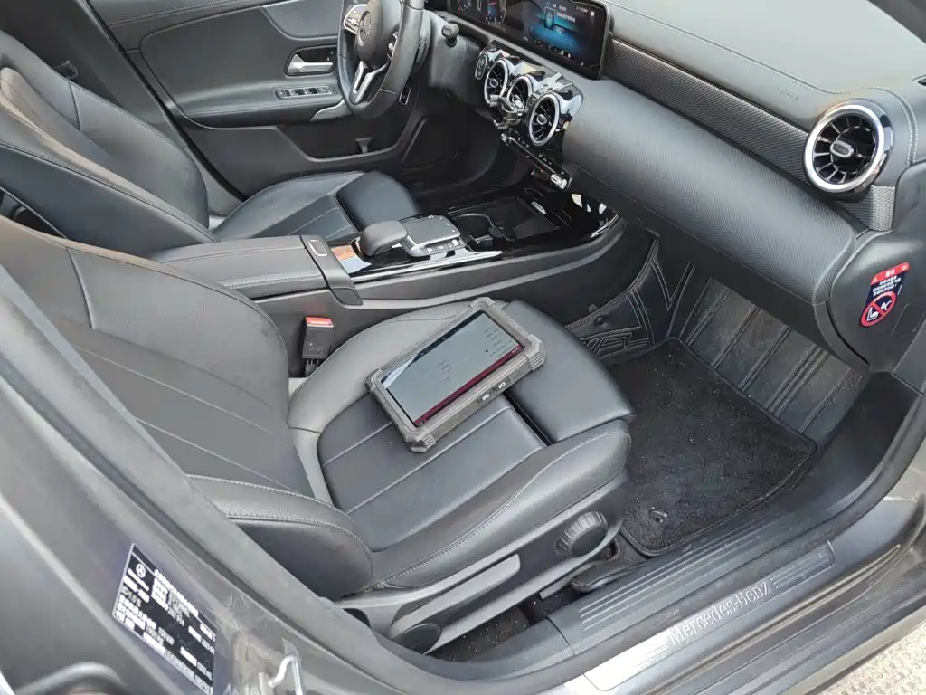 Mercedes-Benz Mercedes-Benz A-Class 2021 Facelift A 180 L Sport Sedan