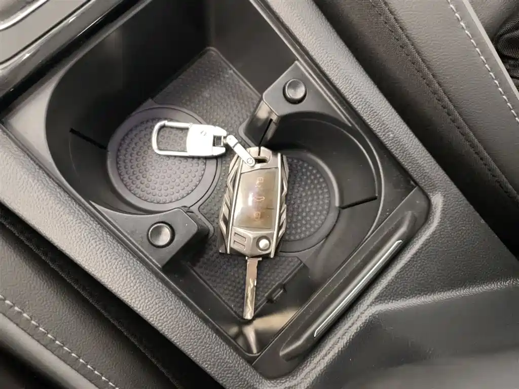 Volkswagen Sagitar 2022 280TSI DSG Soaring Edition
