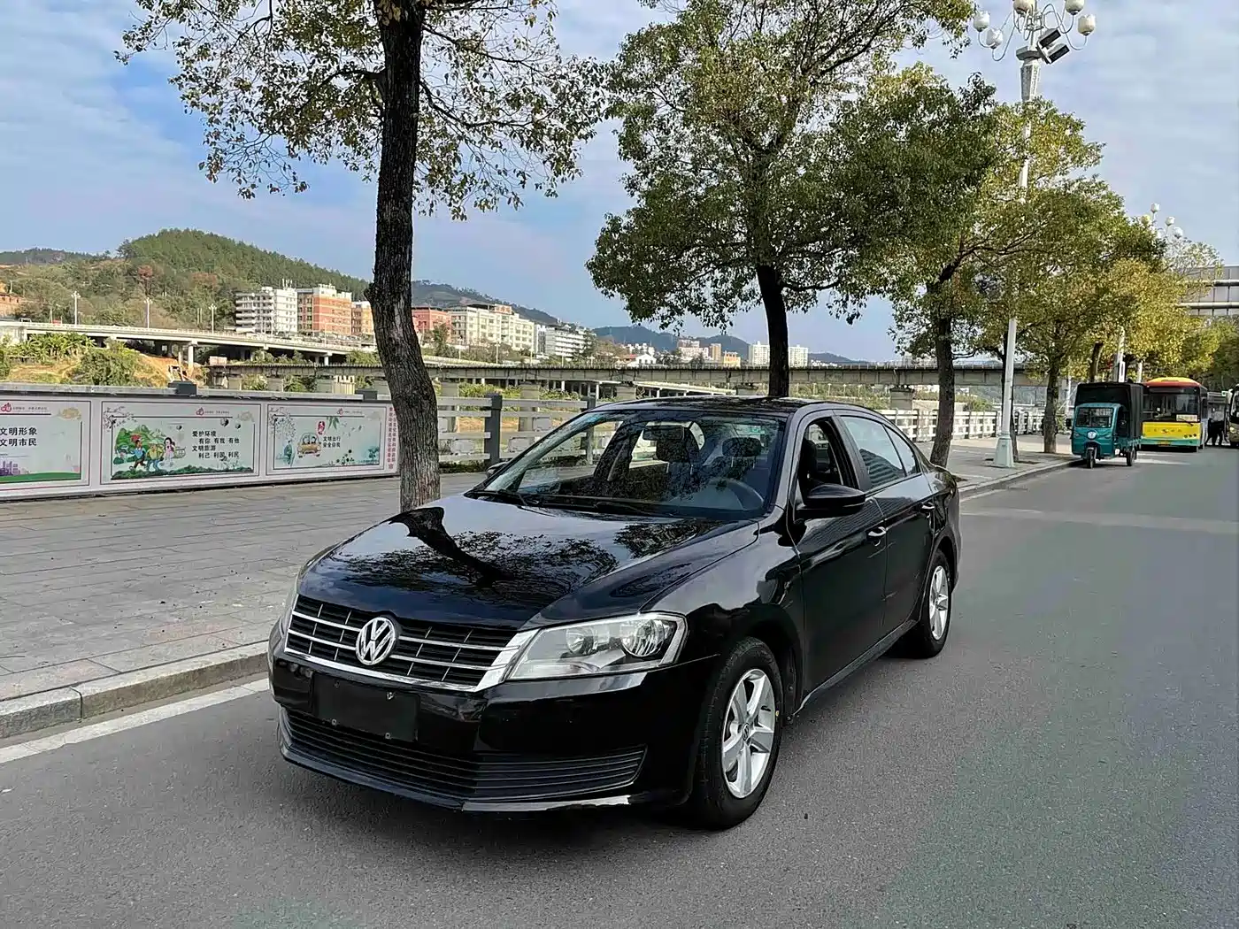 Volkswagen Lavida 2013 Facelift Classic 1.6L Automatic Trend