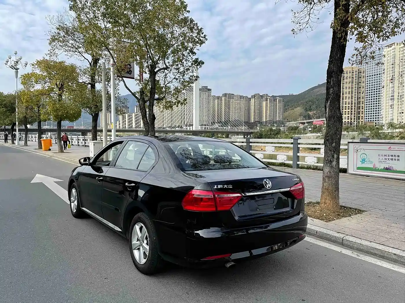 Volkswagen Lavida 2013 Facelift Classic 1.6L Automatic Trend