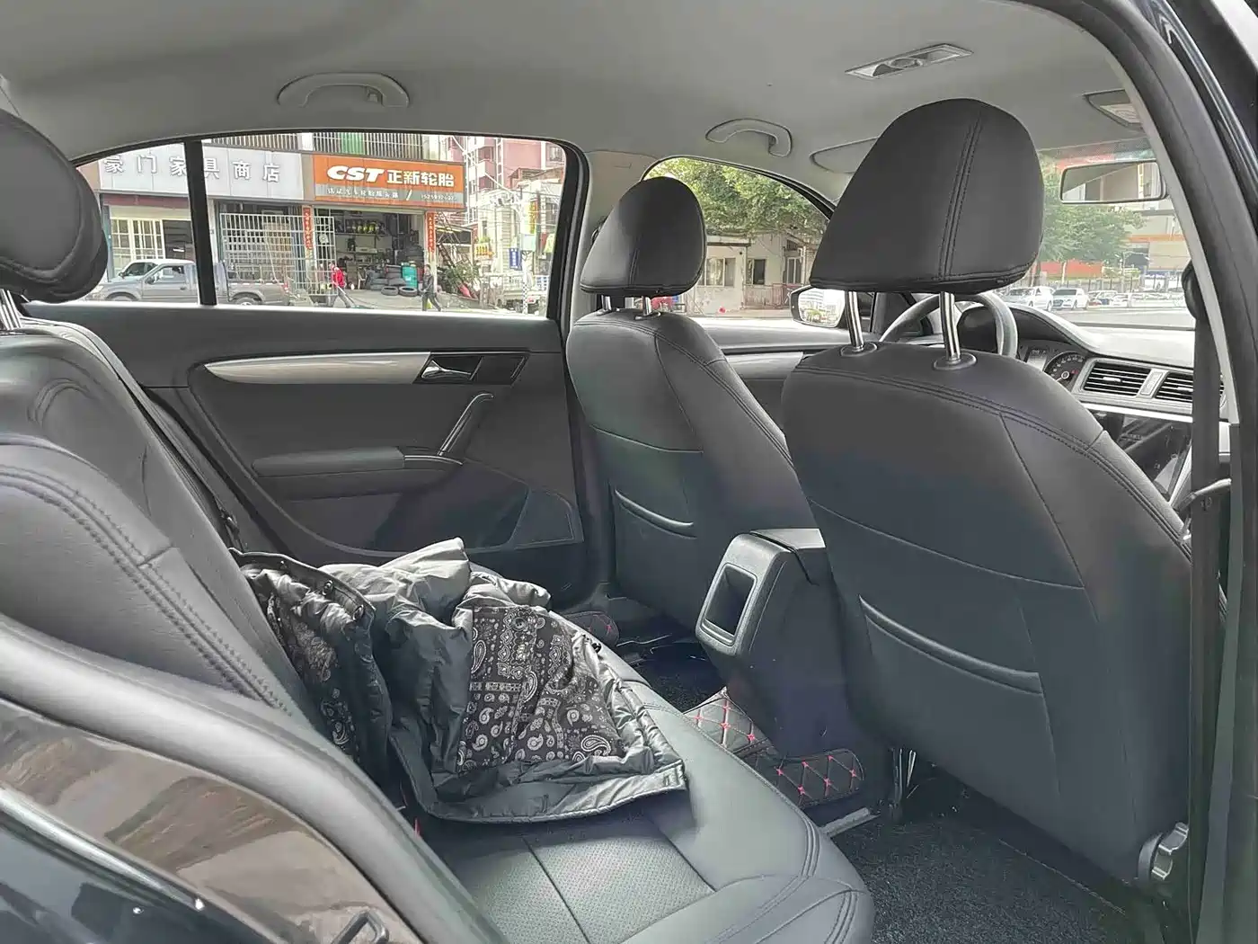 Volkswagen Lavida 2013 Facelift Classic 1.6L Automatic Trend
