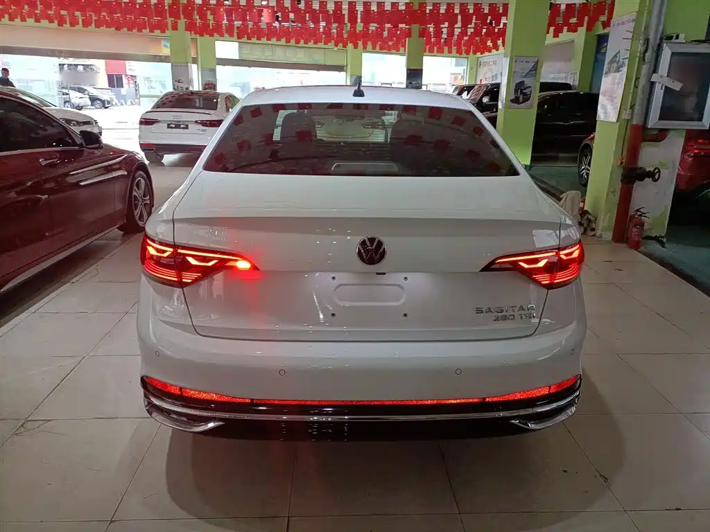 Volkswagen Sagitar 2023 280TSI DSG Beyond Lite