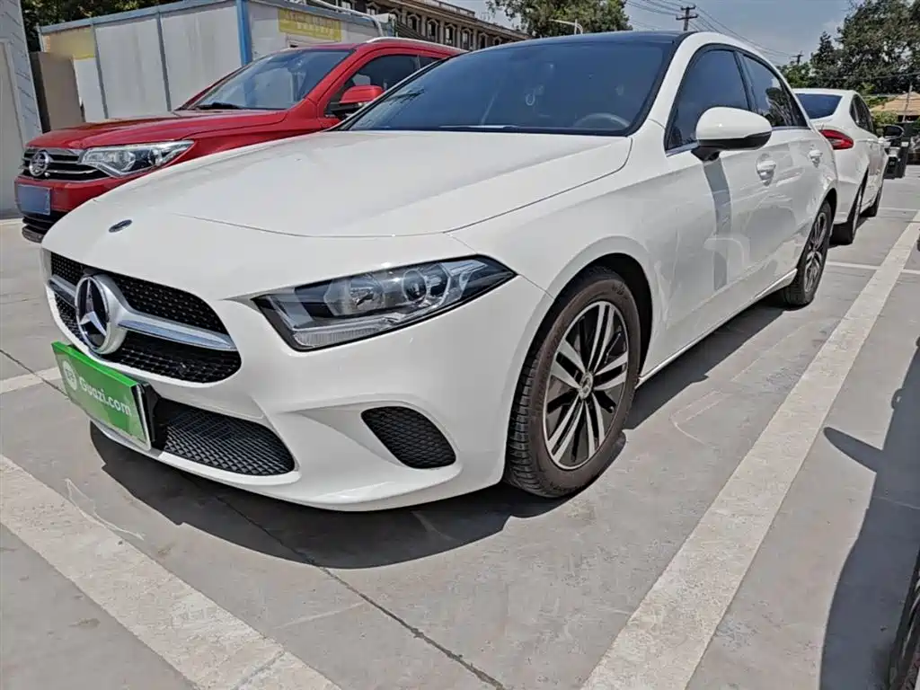 Mercedes-Benz Mercedes-Benz A-Class 2022 A 180 L
