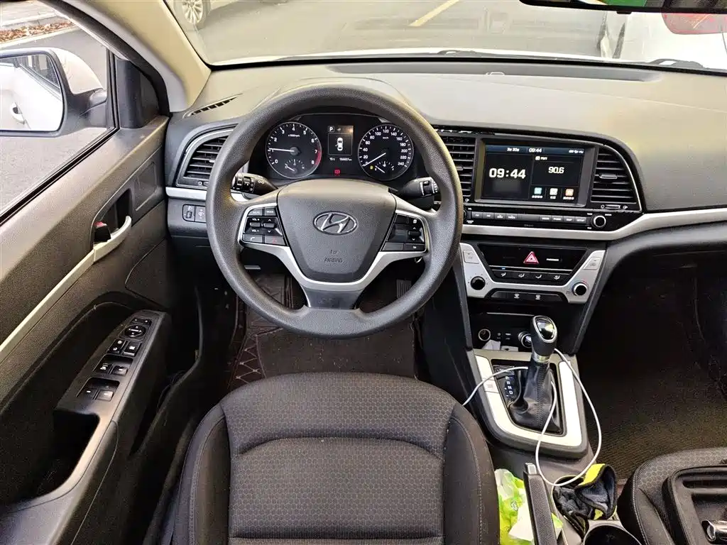 Hyundai Elantra 2016 Model 1.6L Automatic Smart Elite