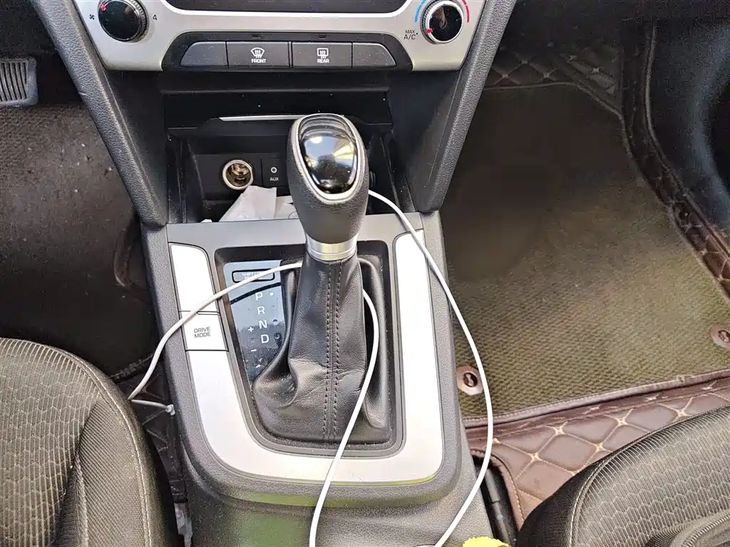 Hyundai Elantra 2016 Model 1.6L Automatic Smart Elite