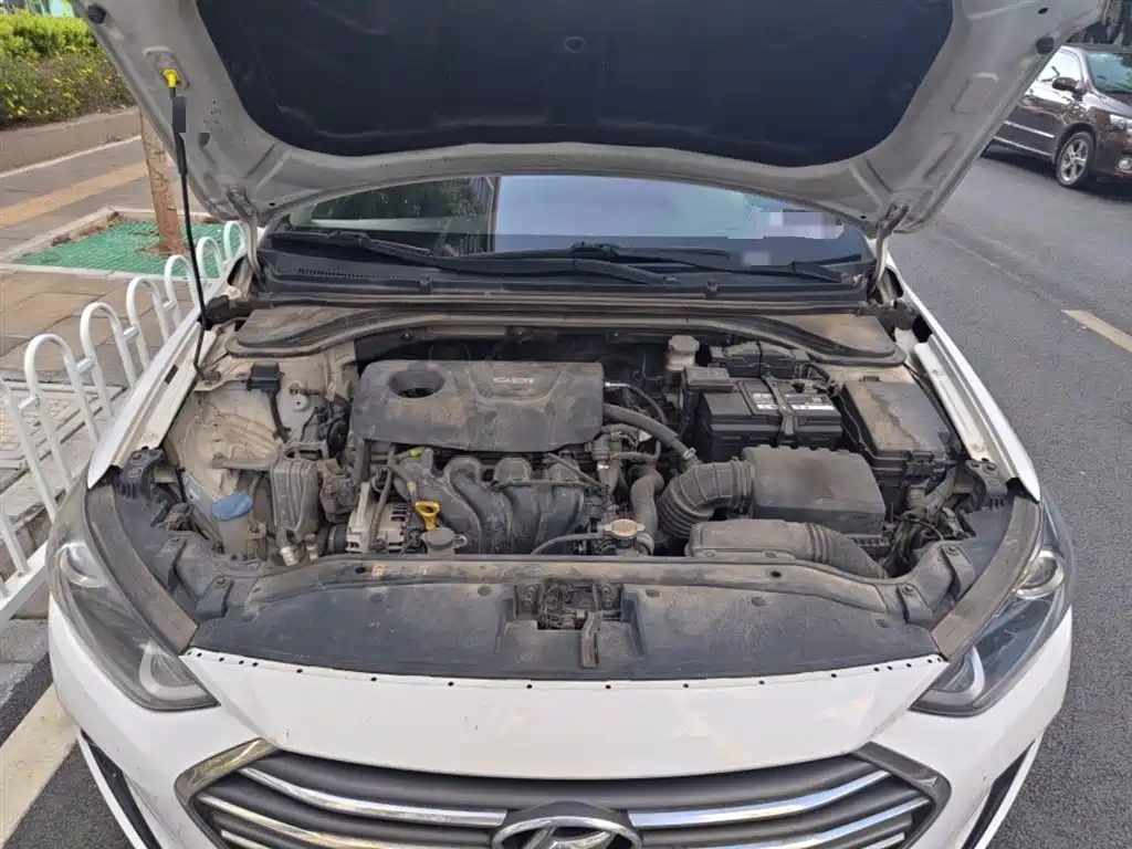 Hyundai Elantra 2016 Model 1.6L Automatic Smart Elite