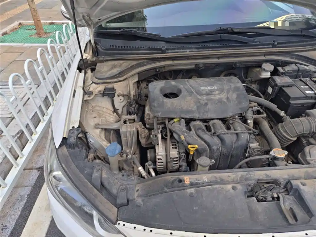 Hyundai Elantra 2016 Model 1.6L Automatic Smart Elite