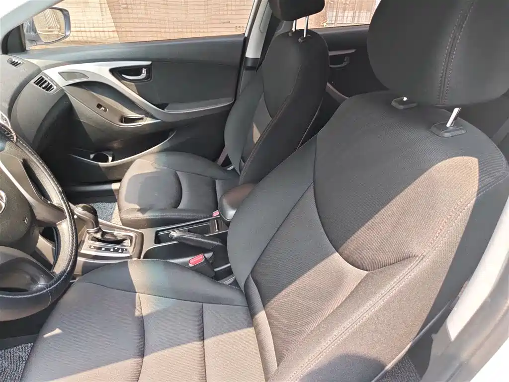 Hyundai Langdong 2016 1.6L Automatic Smart Edition