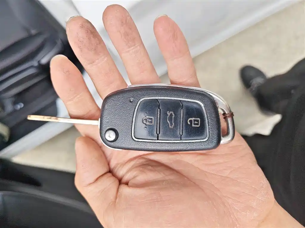 Hyundai Langdong 2016 1.6L Automatic Smart Edition
