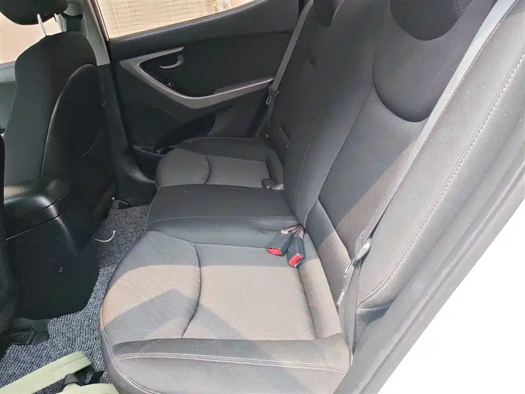 Hyundai Langdong 2016 1.6L Automatic Smart Edition