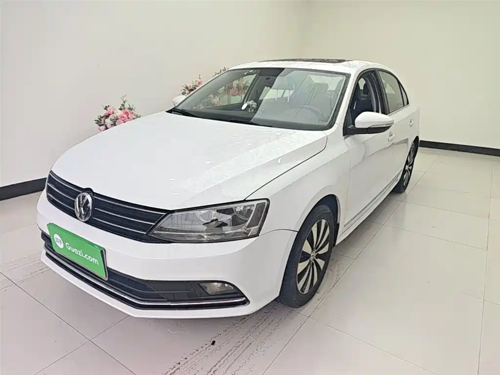 Volkswagen Sagitar 2017 1.6L Automatic Comfort