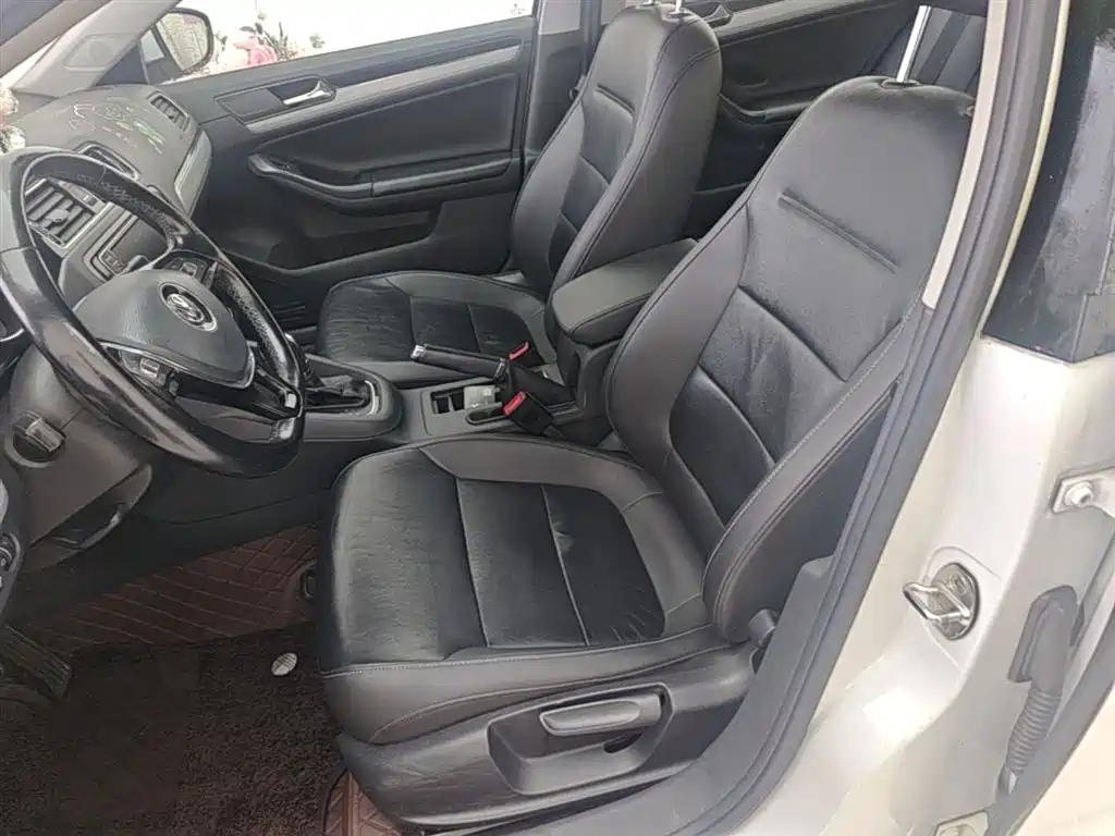 Volkswagen Sagitar 2017 1.6L Automatic Comfort