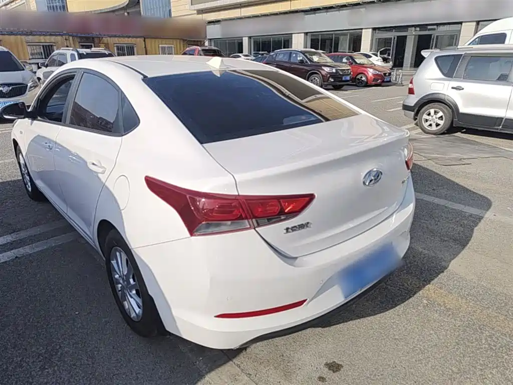 Hyundai Hyundai Verna 2016 1.4L Manual Cool Edition GLS