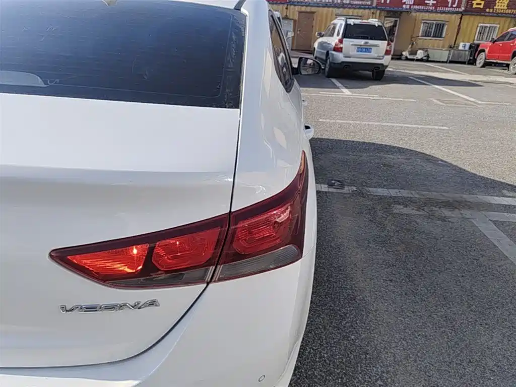 Hyundai Hyundai Verna 2016 1.4L Manual Cool Edition GLS