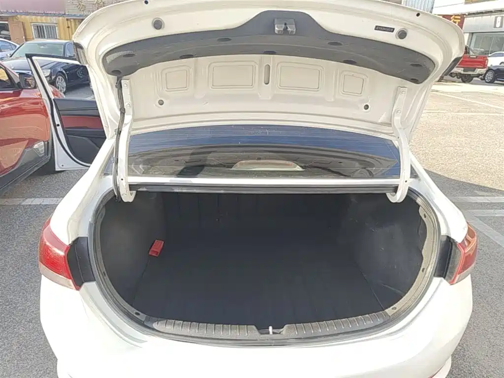 Hyundai Hyundai Verna 2016 1.4L Manual Cool Edition GLS