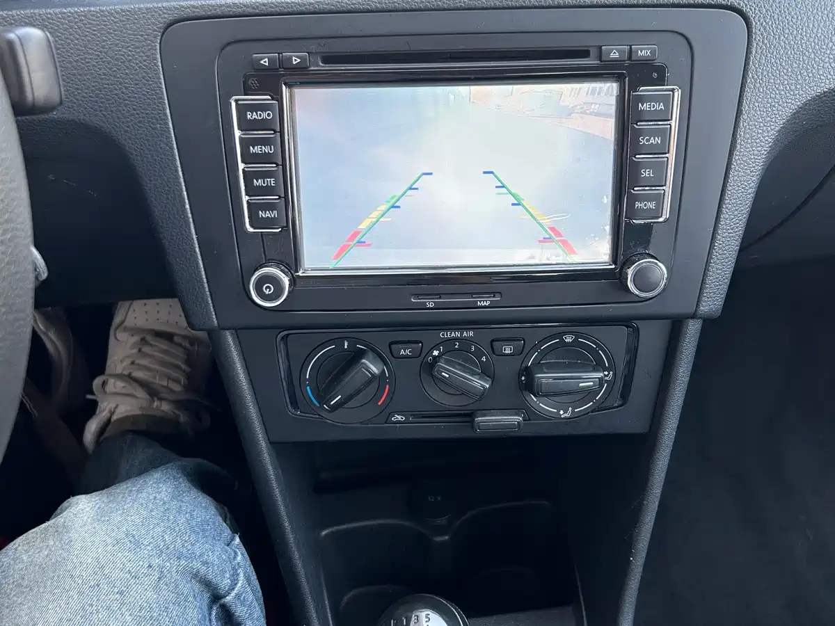 Volkswagen Santana 2015 1.4L Manual Trend Edition