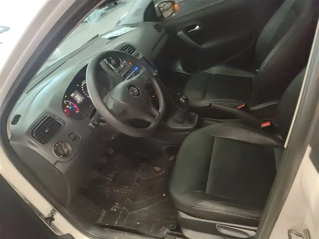 Volkswagen Polo 2016 1.4L Manual Trend