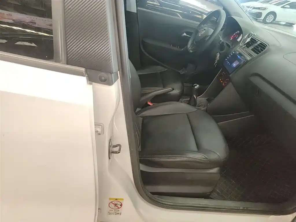 Volkswagen Polo 2016 1.4L Manual Trend