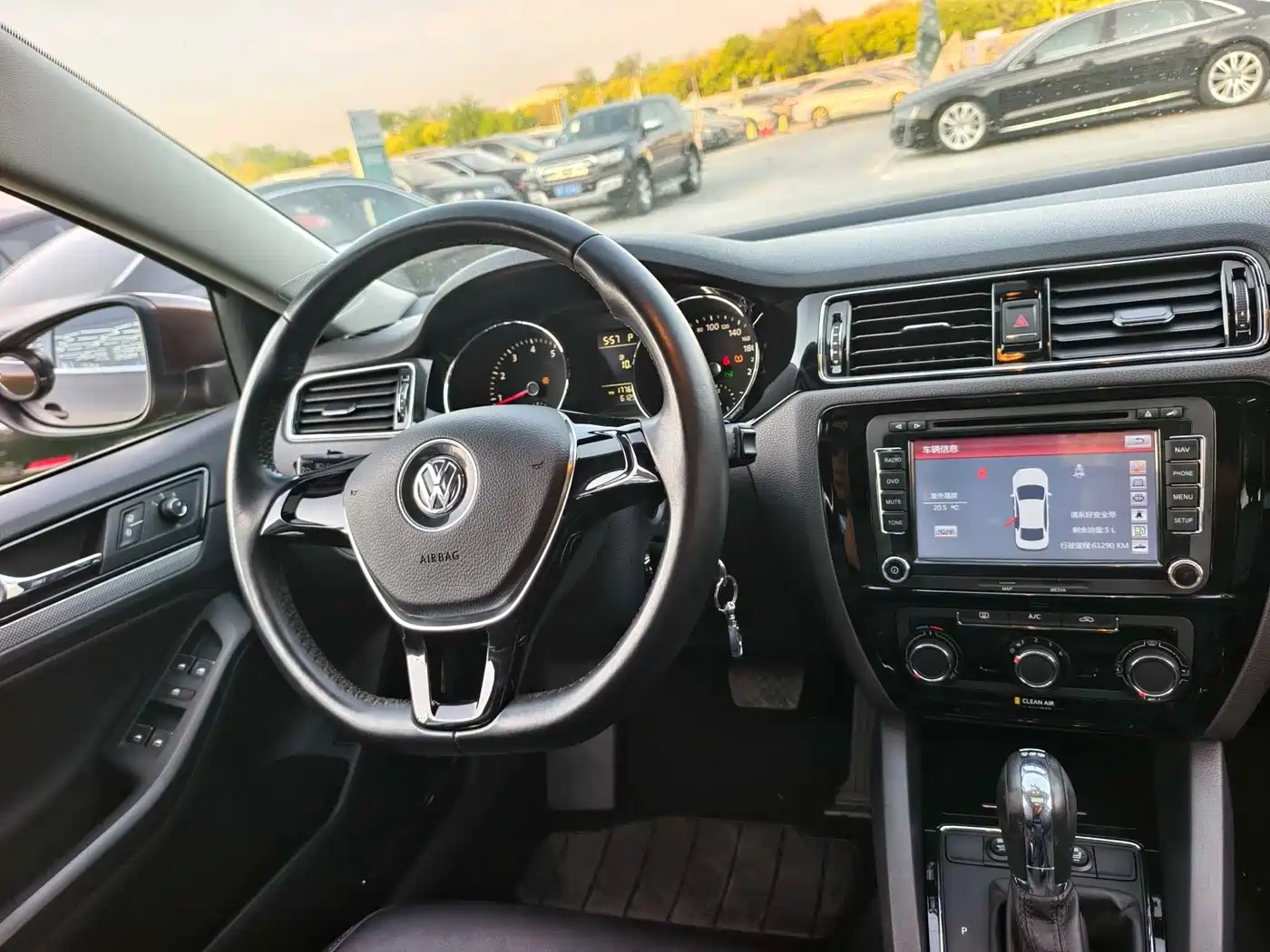 Volkswagen Sagitar 2015 230TSI Automatic Comfort