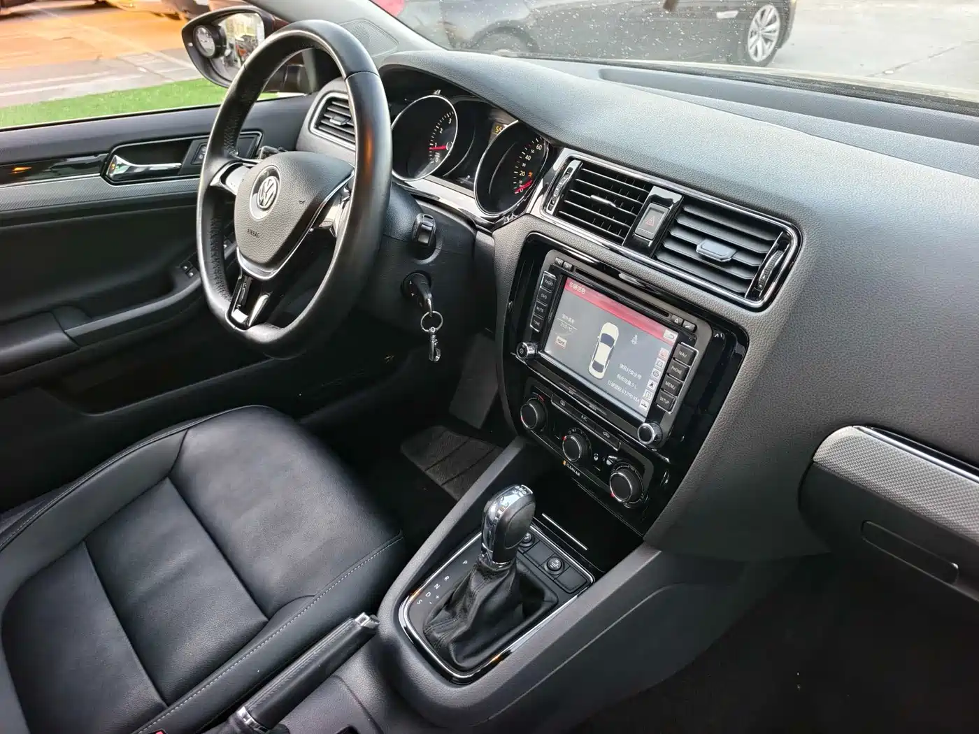 Volkswagen Sagitar 2015 230TSI Automatic Comfort