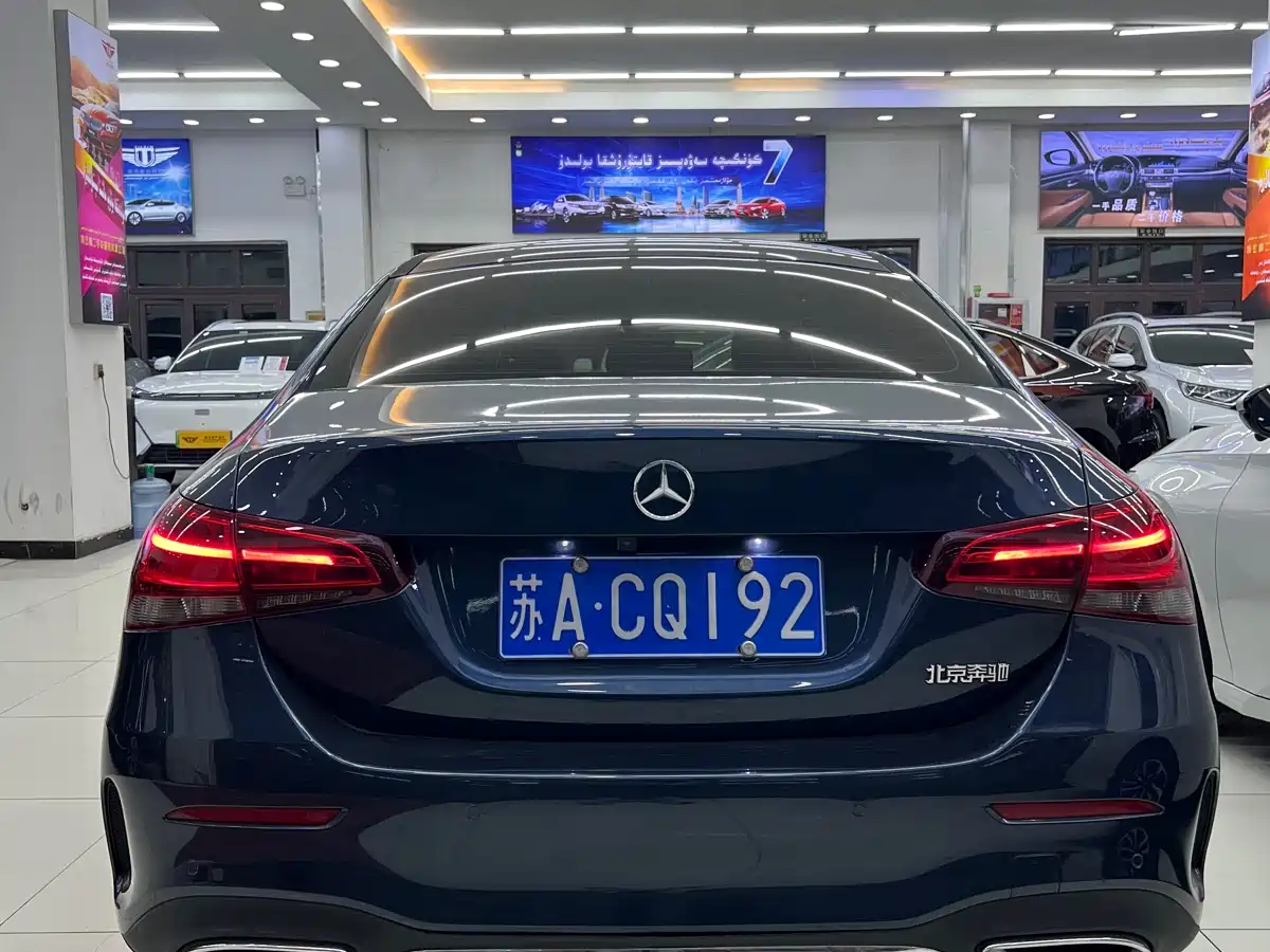 Mercedes-Benz Mercedes-Benz A-Class 2019 A 180 L Sport Sedan