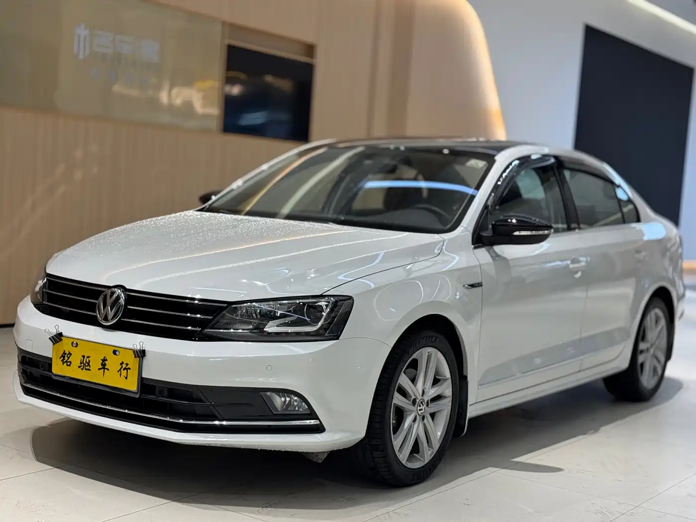 Volkswagen Sagitar 2018 280TSI DSG Luxury