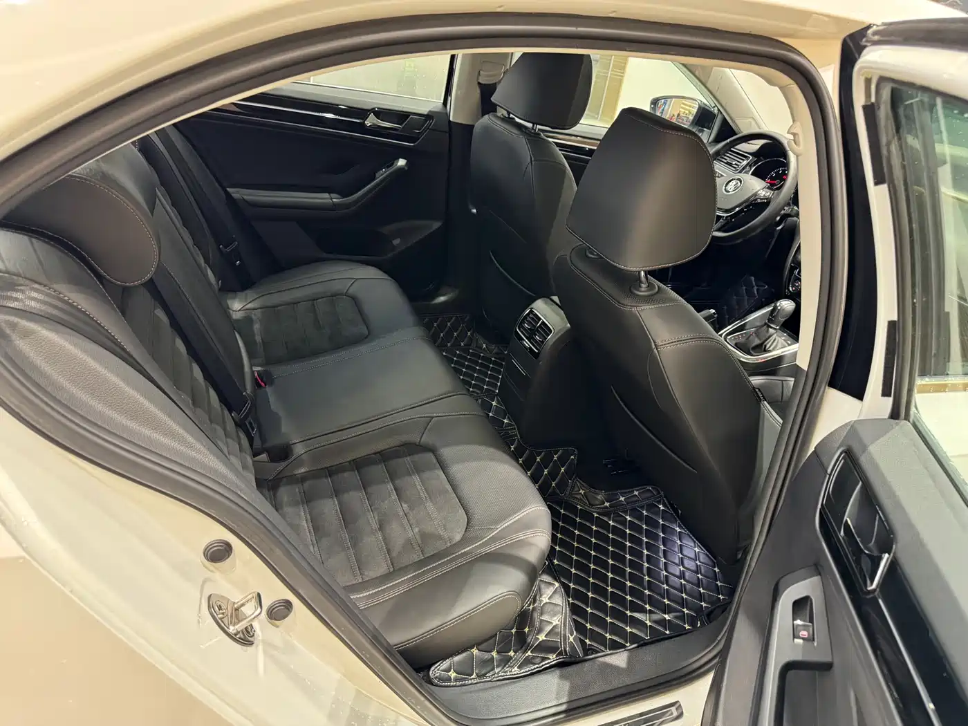 Volkswagen Sagitar 2018 280TSI DSG Luxury