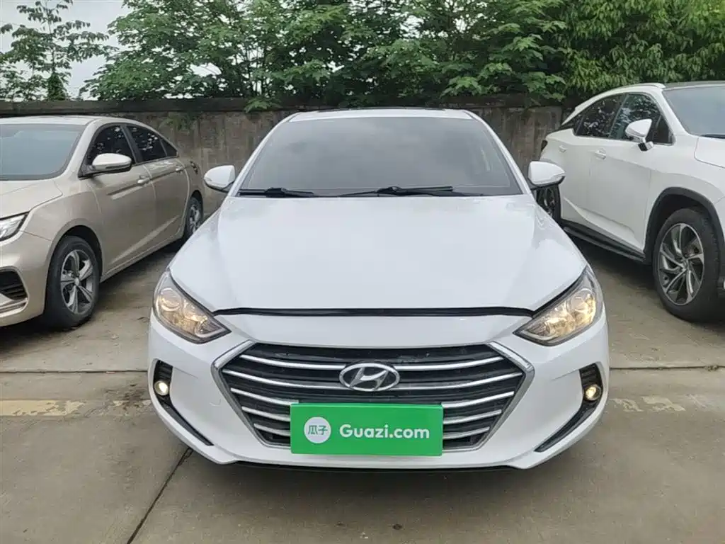 Hyundai Elantra 2016 Model 1.6L Automatic Smart Elite