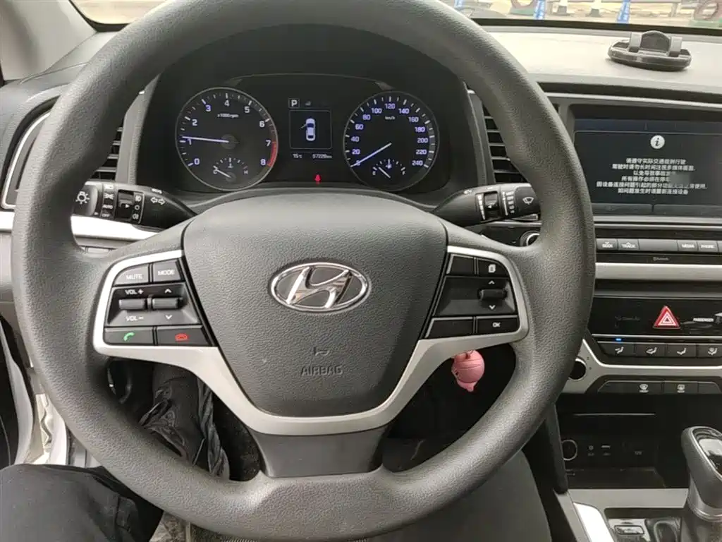 Hyundai Elantra 2016 Model 1.6L Automatic Smart Elite