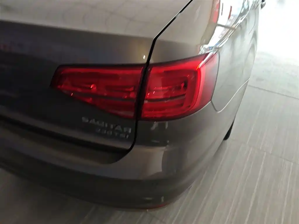 Volkswagen Sagitar 2017 230TSI Automatic Comfort