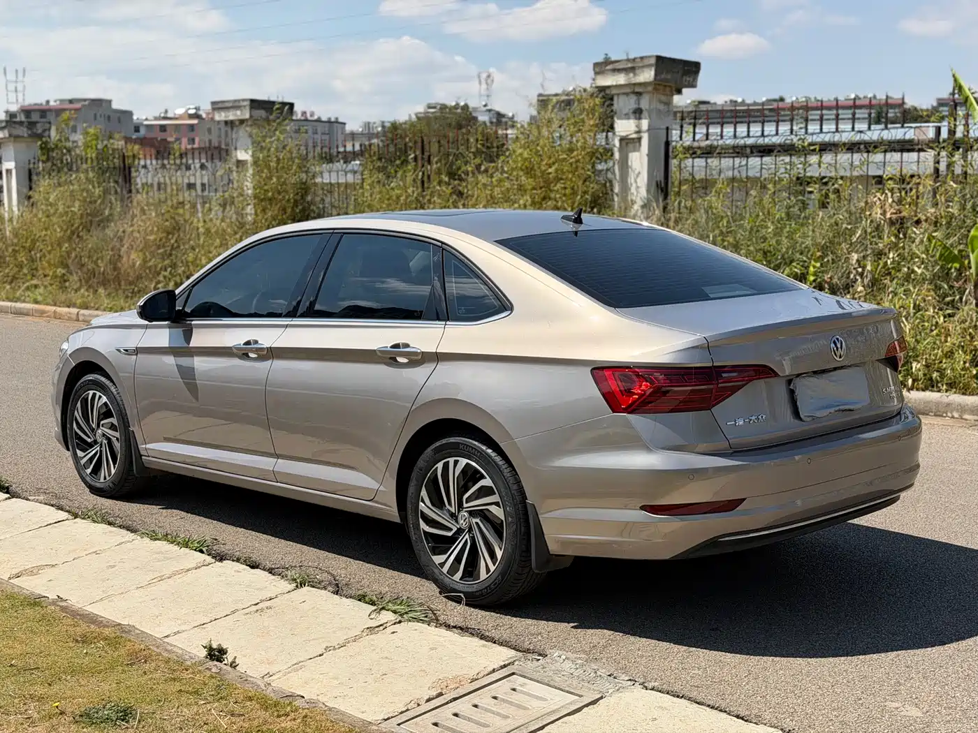 Volkswagen Sagitar 2022 200TSI DSG Soaring Edition