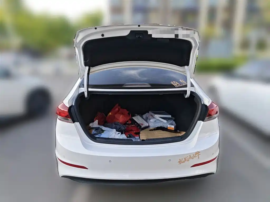 Hyundai Elantra 2016 Model 1.6L Automatic Smart Elite