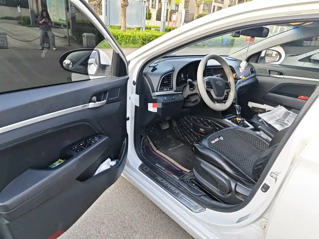 Hyundai Elantra 2016 Model 1.6L Automatic Smart Elite