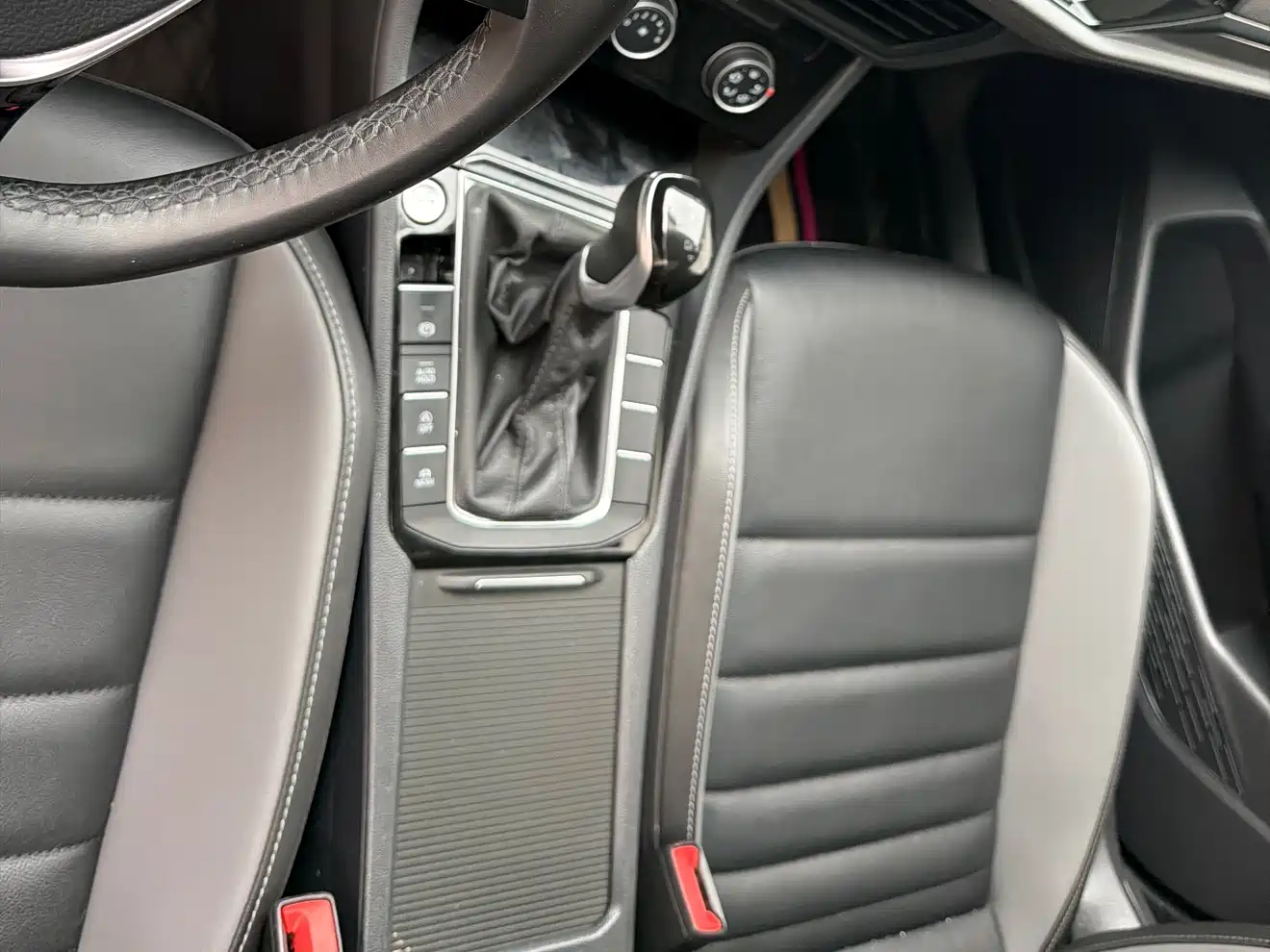 Volkswagen Sagitar 2022 280TSI DSG Surpassing Edition