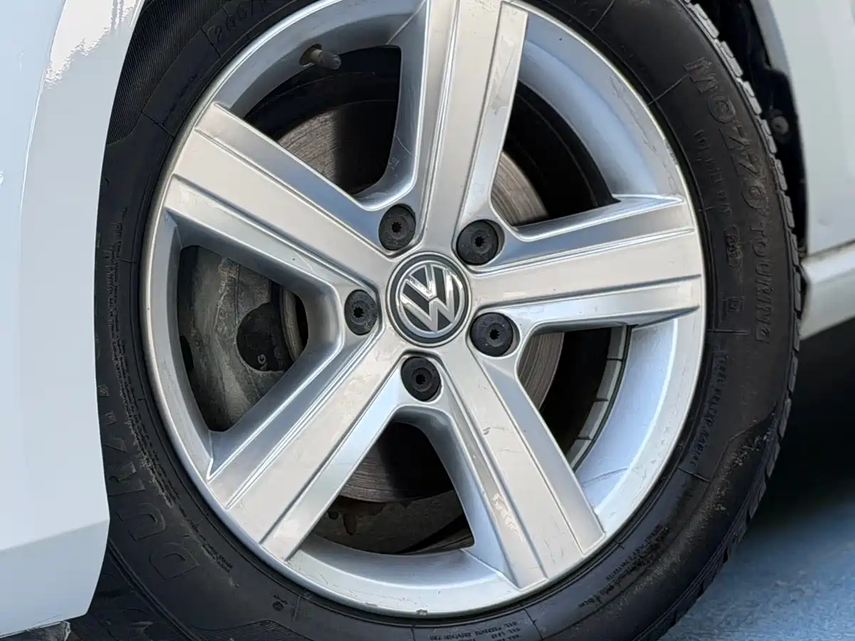 Volkswagen Golf 2016 1.6L Automatic Comfort