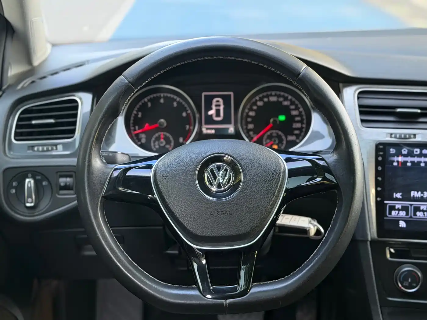 Volkswagen Golf 2016 1.6L Automatic Comfort
