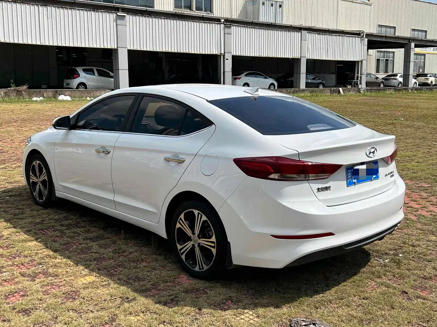 Hyundai Elantra 2018 1.4T DCT Dynamic·Vitality Model