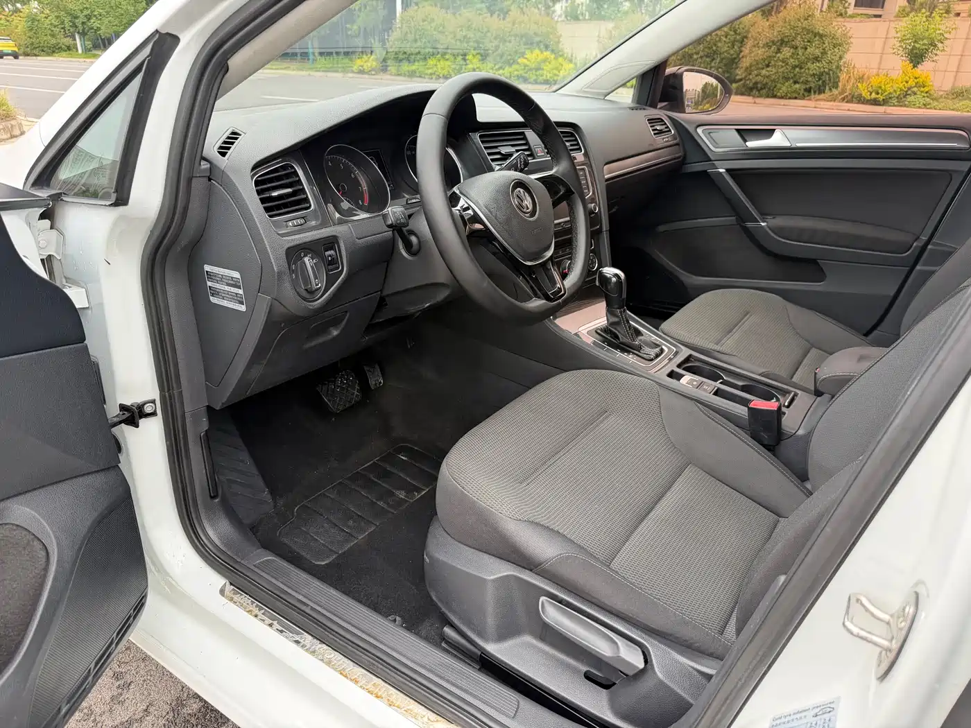 Volkswagen Golf 2017 230TSI Auto Comfort Millionth Anniversary Edition