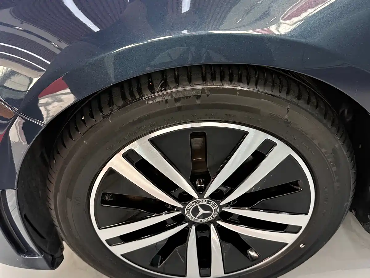 Mercedes-Benz Mercedes-Benz A-Class 2019 A 180 L Sport Sedan