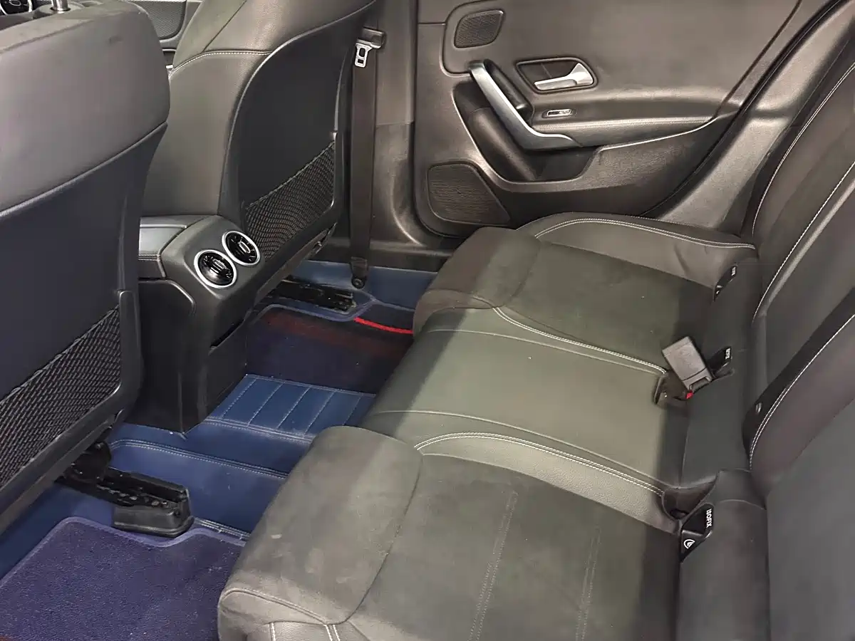 Mercedes-Benz Mercedes-Benz A-Class 2019 A 180 L Sport Sedan